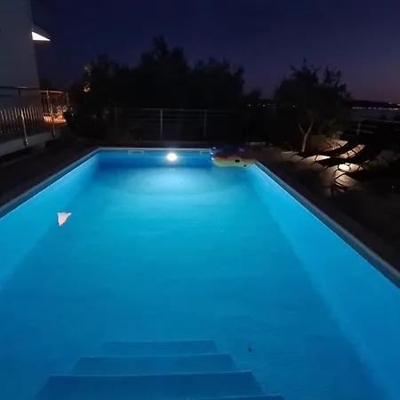 Vila Luxury Ana With Private Pool And Sea View Kaštela