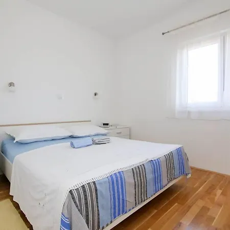 Vila Luxury Ana With Private Pool And Sea View Kaštela