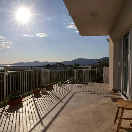 Vila Luxury Ana With Private Pool And Sea View