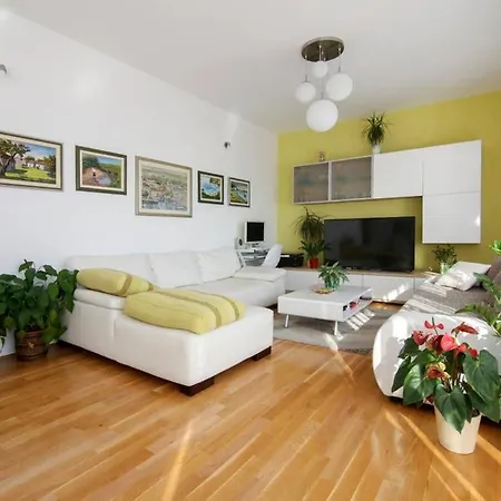Vila Luxury Ana With Private Pool And Sea View Kaštela